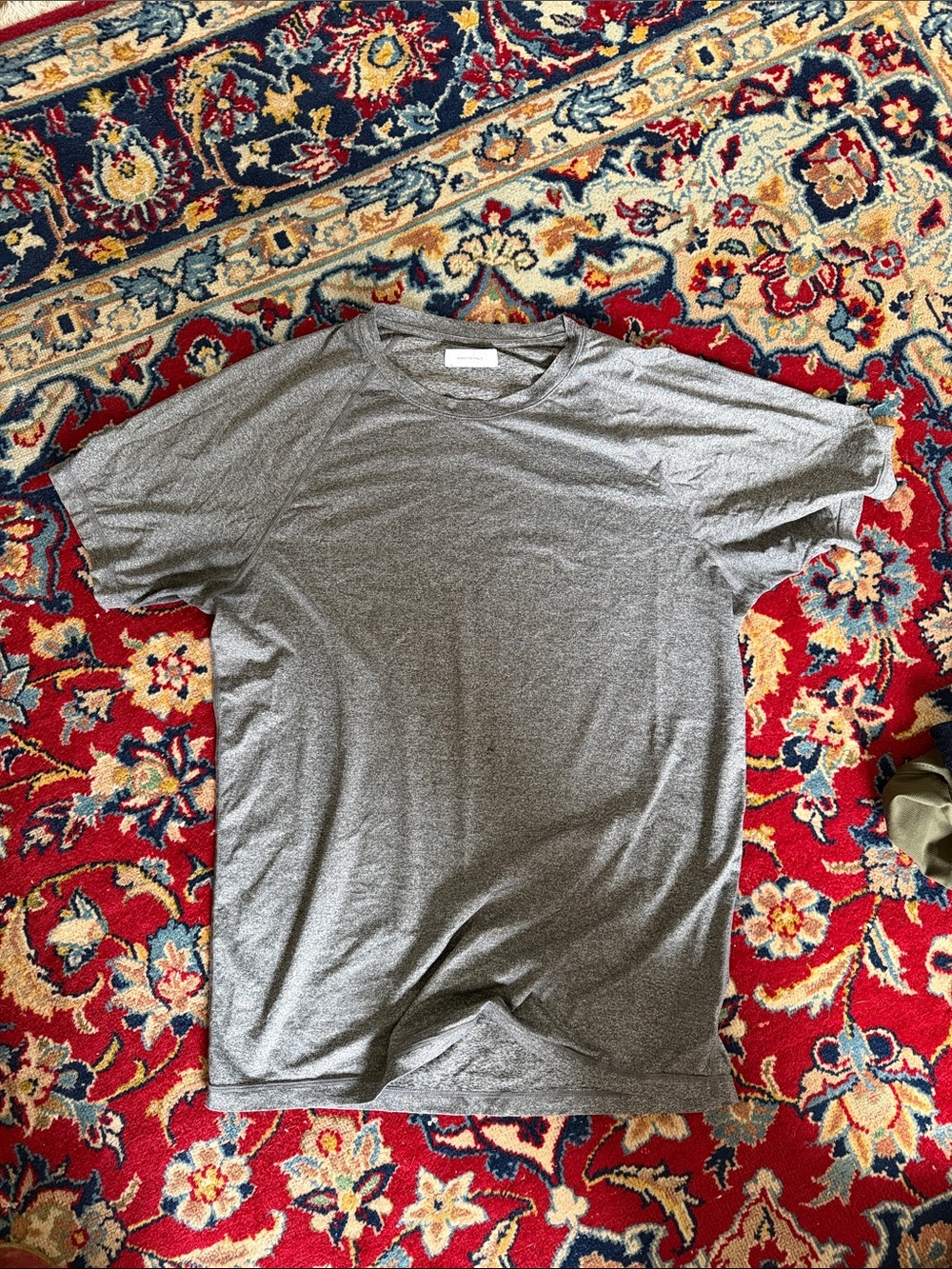 Men's Short Sleeve Crewneck Tee in Heather Grey